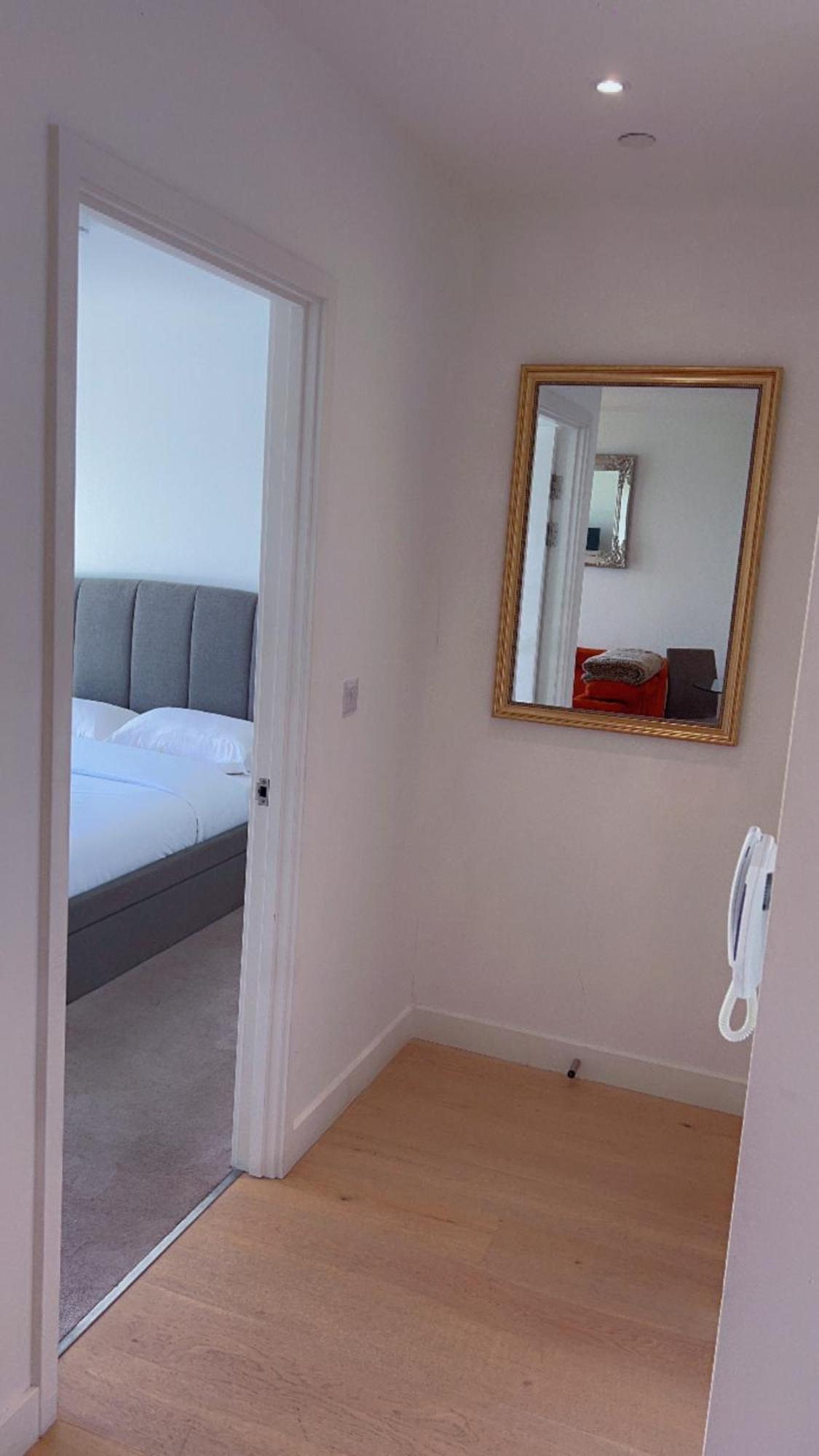 Ds Rentals - Entire 1 Bedroom Apartment London Exteriör bild